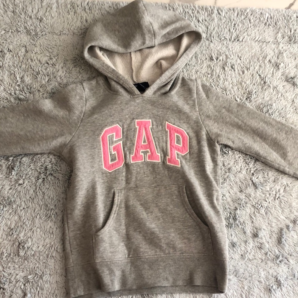 Gray Gap hooded logo sweatshirt size 6-7